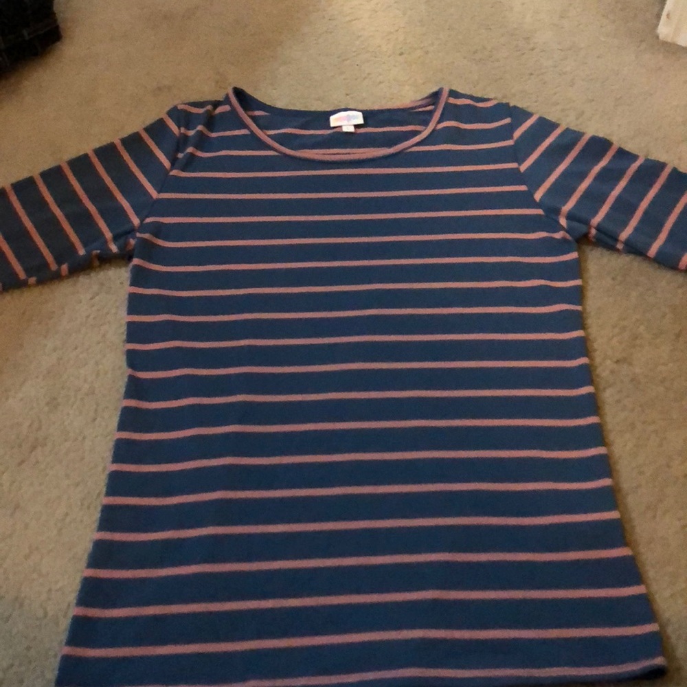 LulaRoe Gigi Shirt - Size L - NWOT